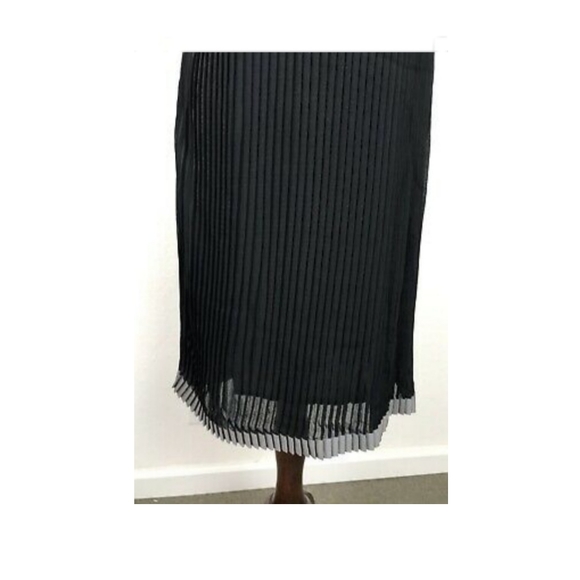 Max Azria Strapless Corset Pleated Color Block Dress. Sz 6. Black with Gray Trim - Picture 4 of 4